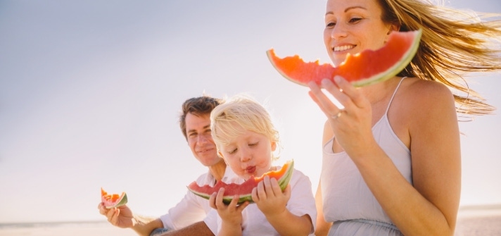 14 ways to raise a healthy eater