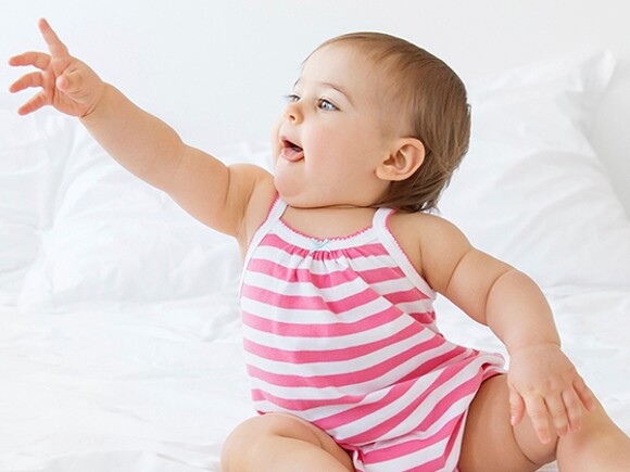 How to read baby cues and body language