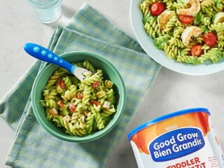Pâtes au pesto avec crevettes  