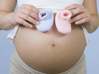 eighth month of pregnancy effects on mother