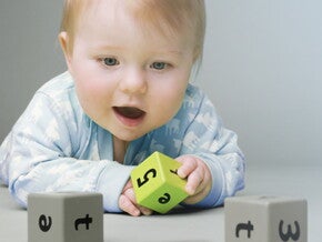 Your baby’s hunger and fullness signs_08_ACT_What’s your responsive feeding IQ Your baby’s hunger and fullness signs_08_ACT_What’s your responsive feeding IQ