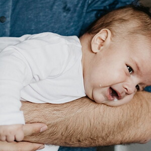 How to soothe a colicky baby