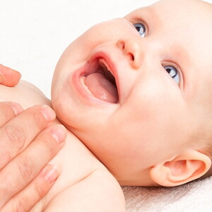 How to give a baby massage How to give a baby massage