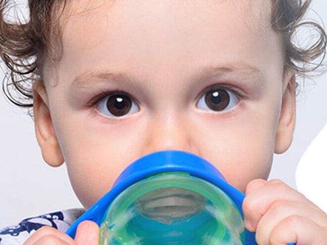 Healthy hydration_01_EXPLORE_Why babies need breast milk AND water-min Healthy hydration_01_EXPLORE_Why babies need breast milk AND water-min