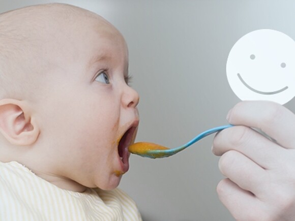 Les indices de faim et de satiété de votre enfant de 6 à 12 mois