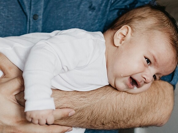How to soothe a colicky baby
