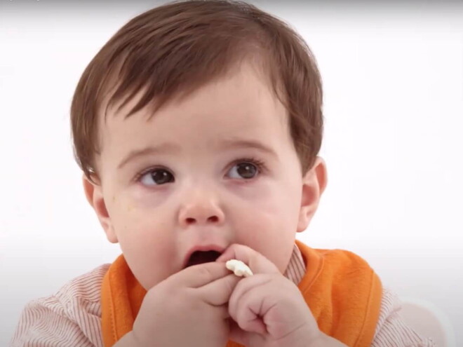 How Do I Know When to Start Baby Finger Foods